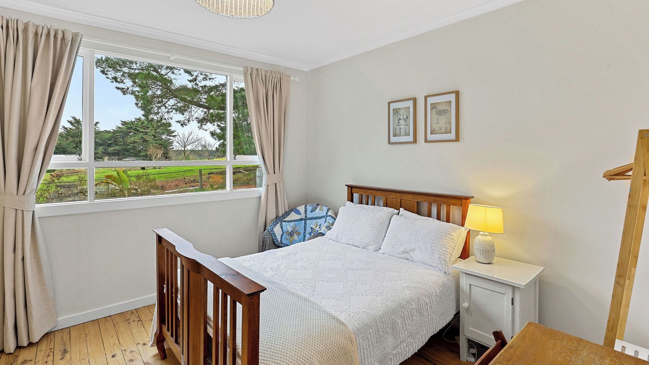 Photo of Bedroom in Yahl