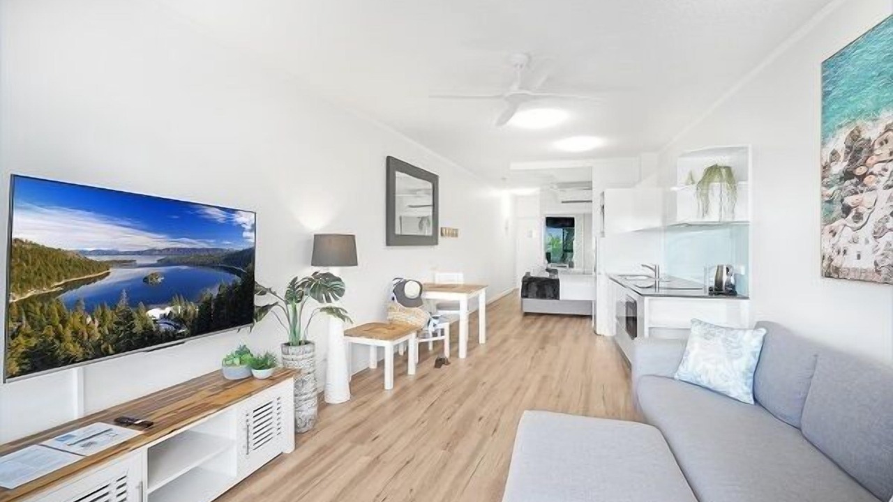 Photo of Livingroom in Trinity Beach