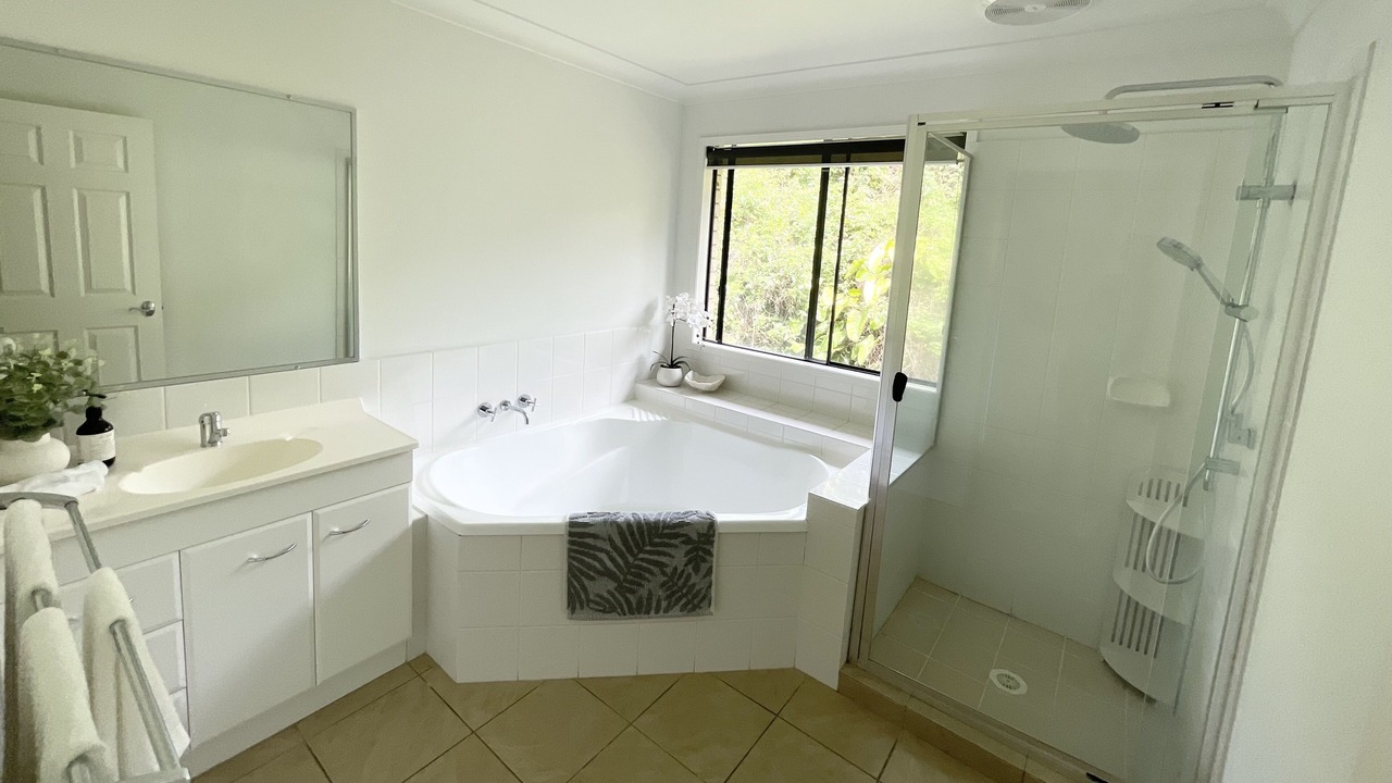 Photo of Bathroom in Pacific Pines