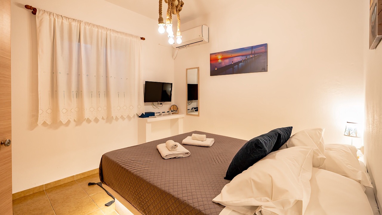 Photo of Bedroom in Imerovigli