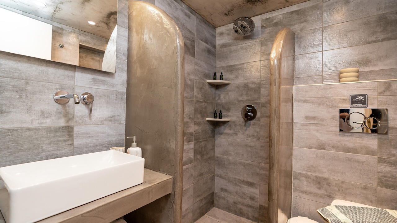 Photo of Bathroom in Imerovigli