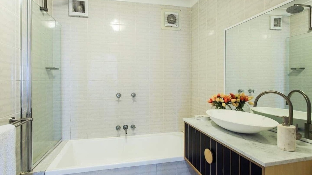 Photo of Bathroom in Clovelly