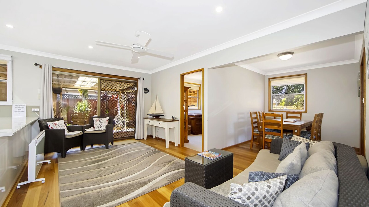 Photo of Livingroom in Woy Woy