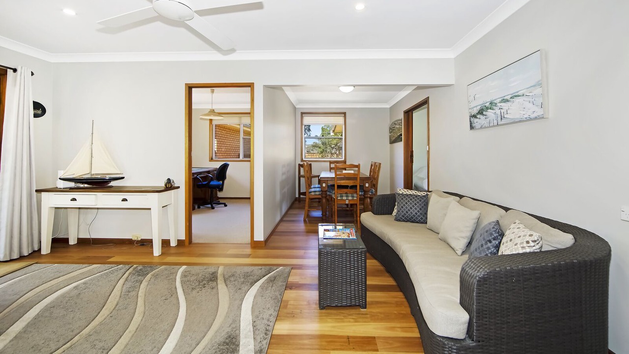 Photo of Livingroom in Woy Woy