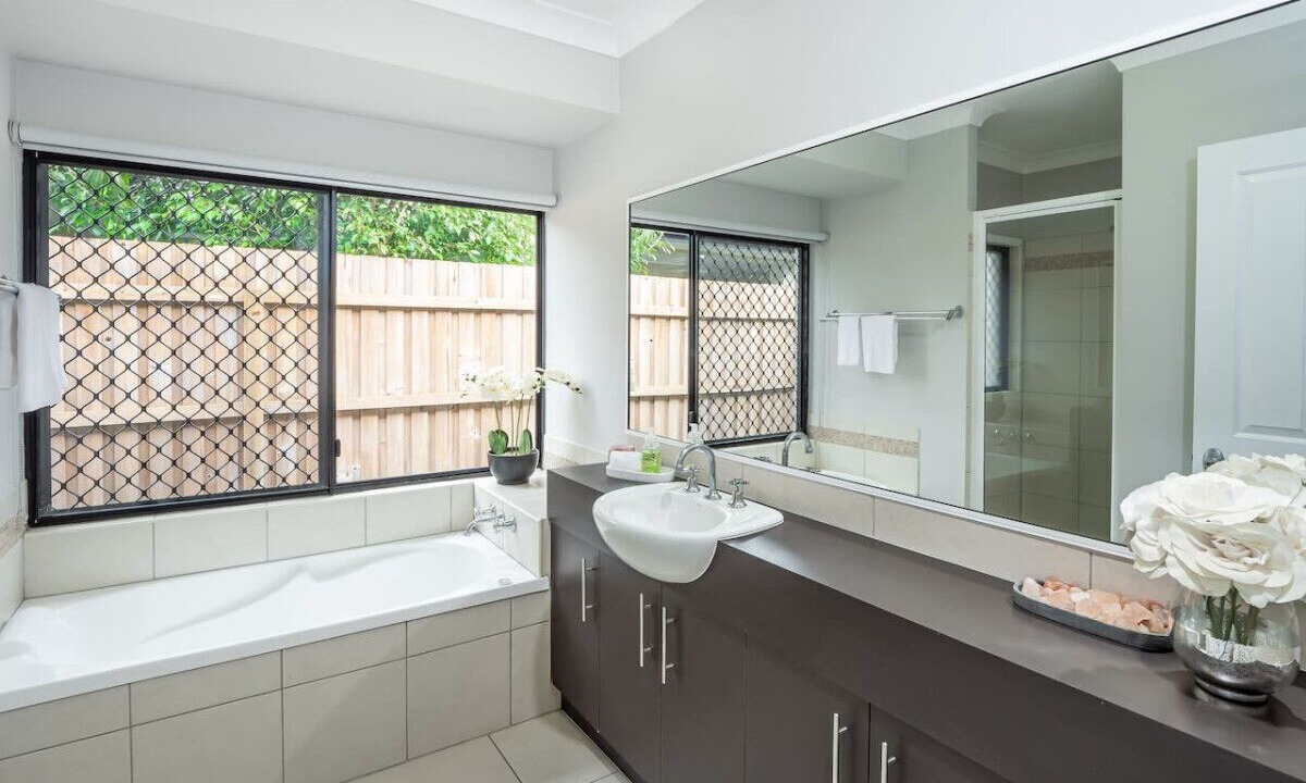 Photo of Bathroom in Kewarra Beach