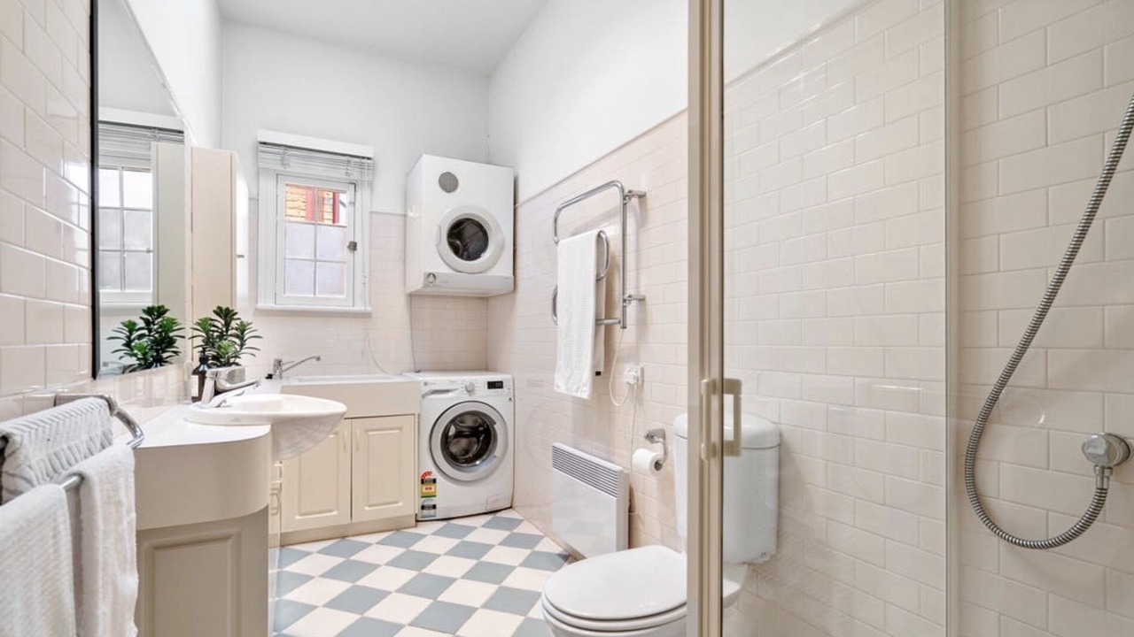 Photo of Bathroom in Battery Point