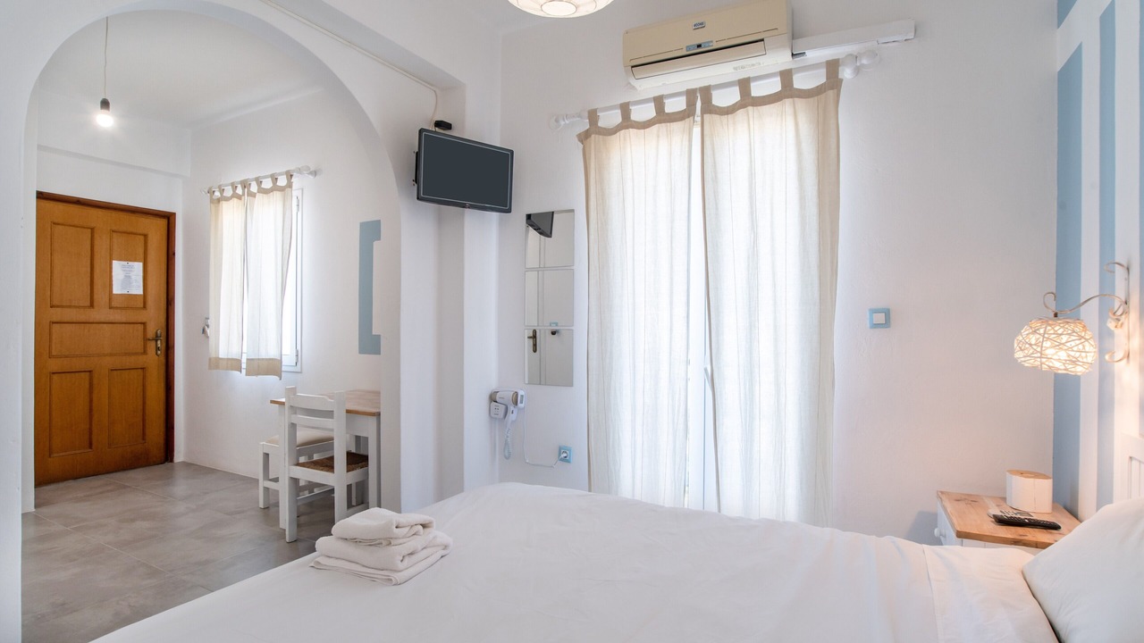 Photo of Bedroom in Parikia