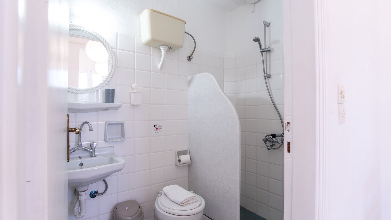 Photo of Bathroom in Parikia