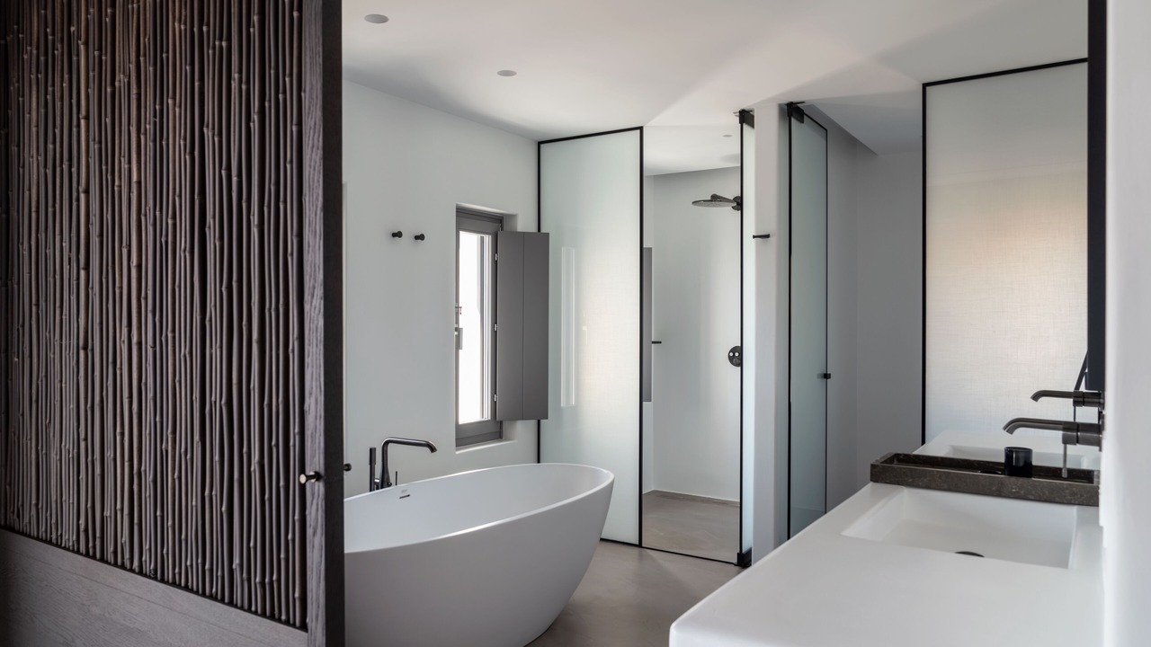 Photo of Bathroom in Elia