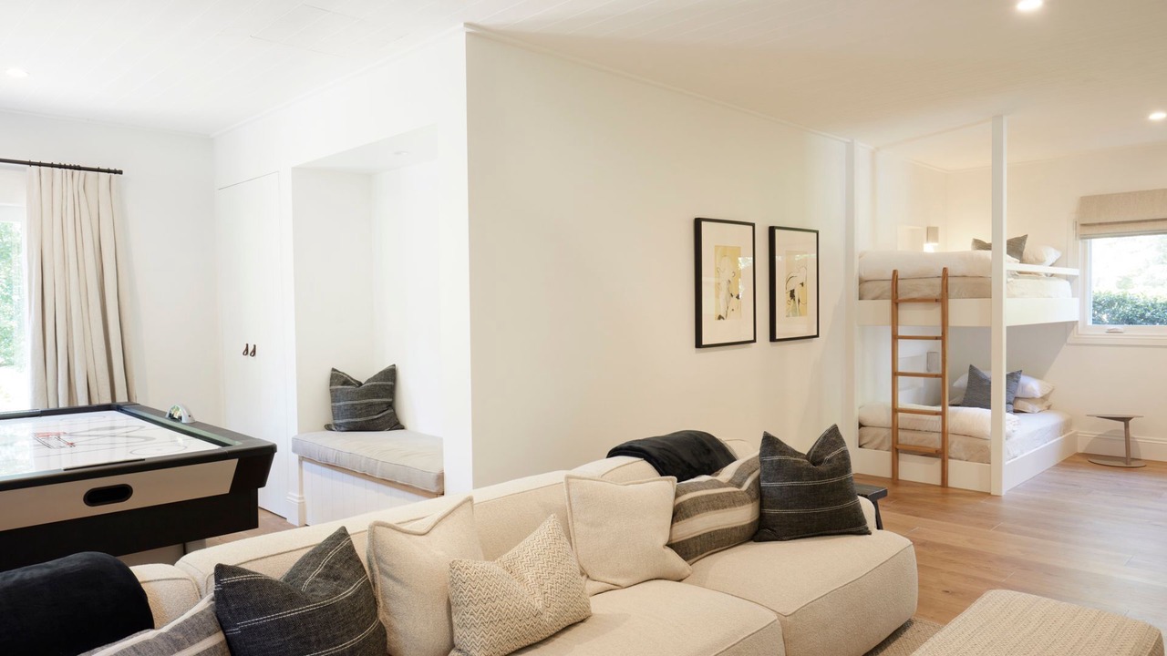 Photo of Livingroom in Wildes Meadow