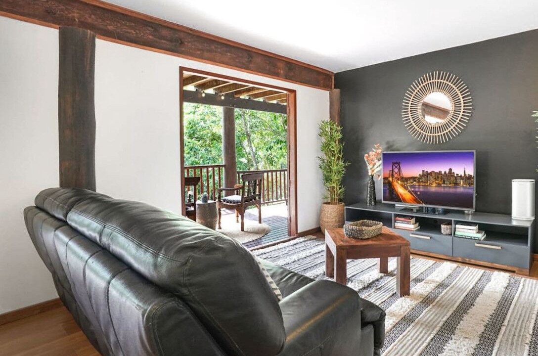 Photo of Livingroom in Brinsmead
