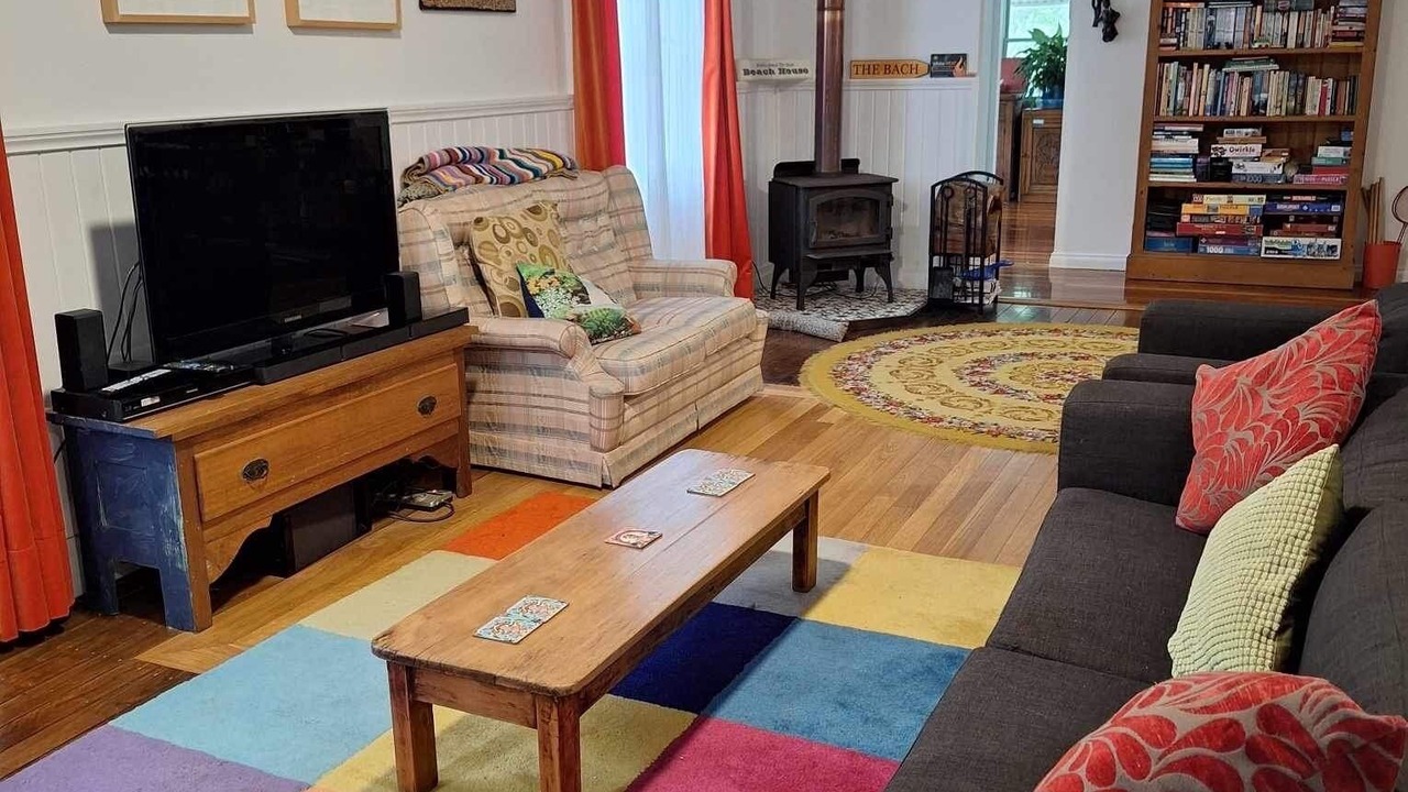 Photo of Livingroom in Black Head