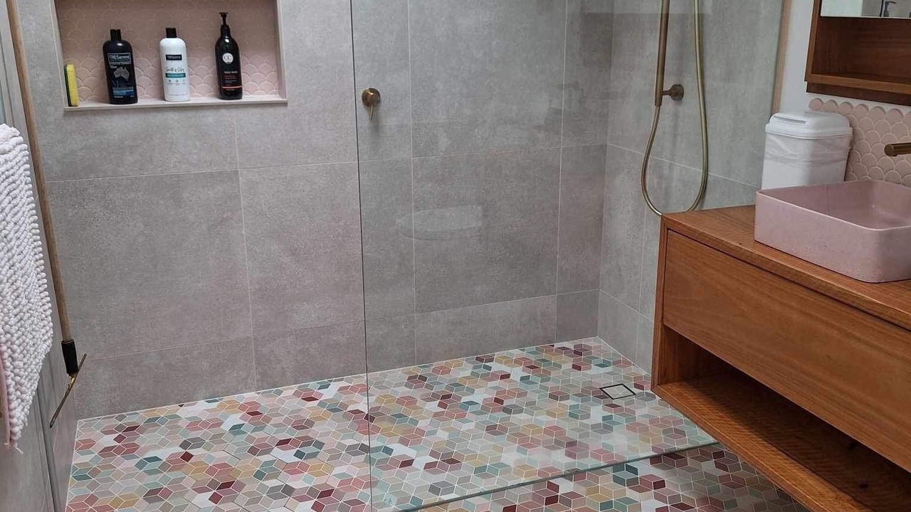 Photo of Bathroom in Black Head