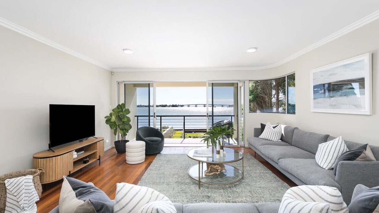 Photo of Livingroom in Sylvania Waters