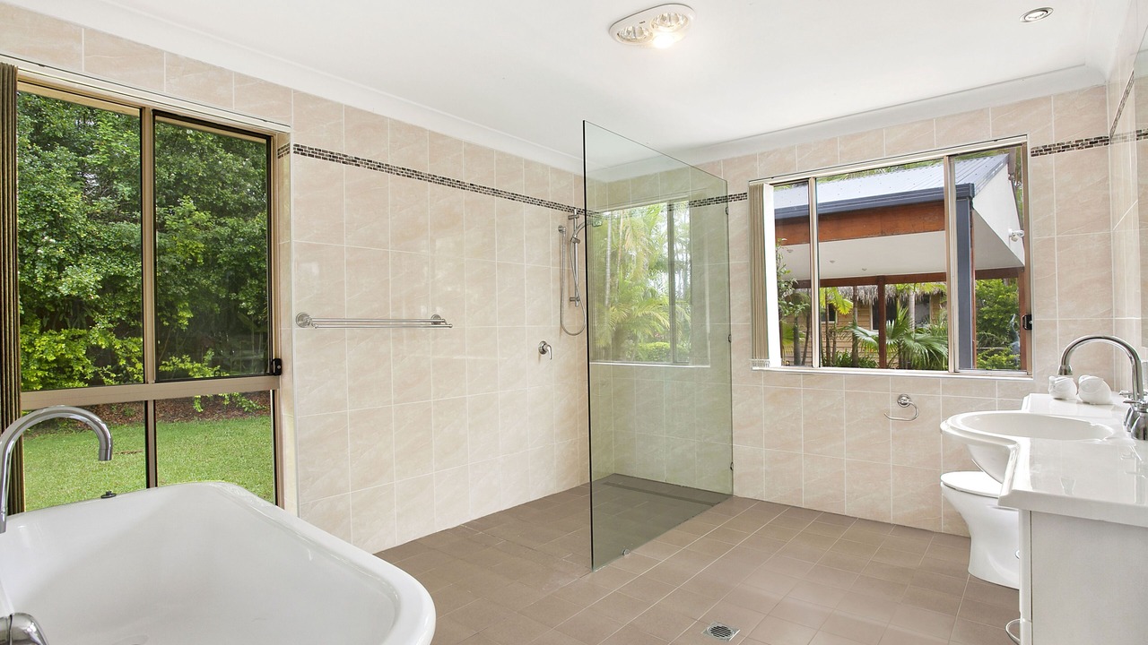 Photo of Bathroom in Tomewin