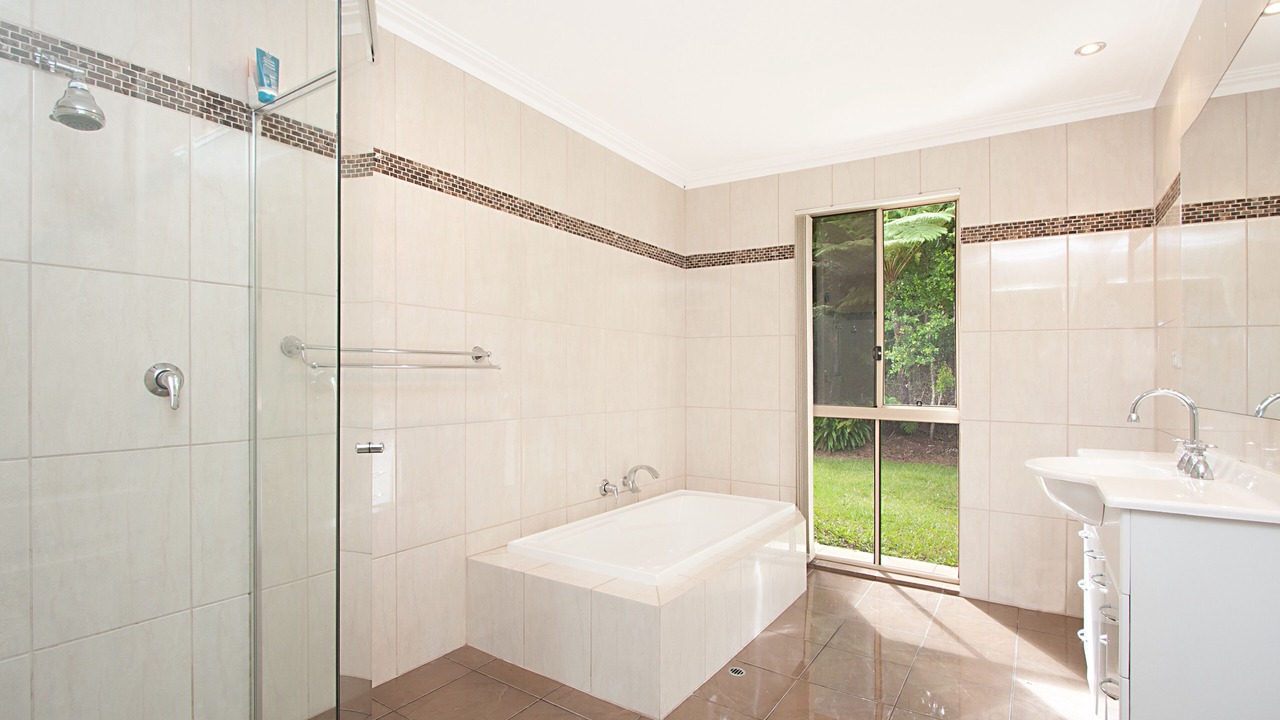 Photo of Bathroom in Tomewin