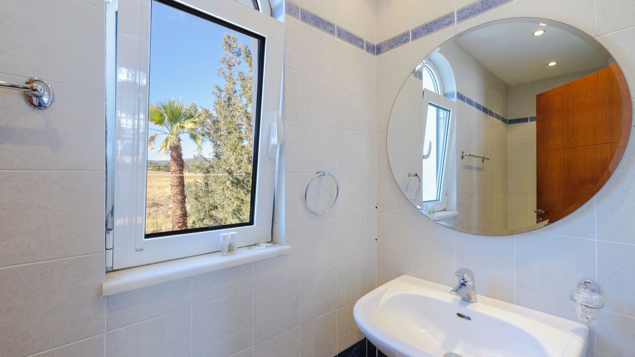 Photo of Bathroom in Gennadi