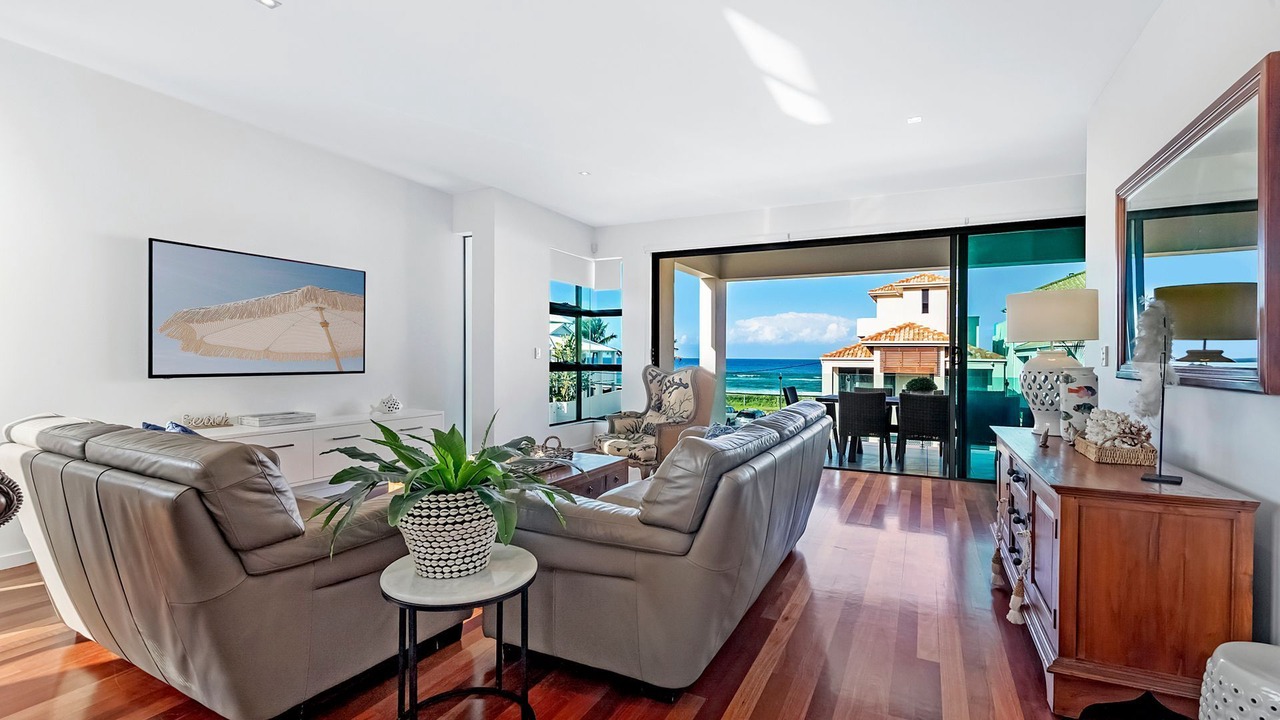 Photo of Livingroom in Palm Beach