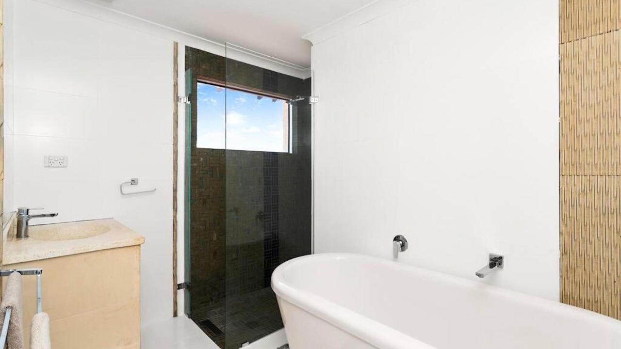 Photo of Bathroom in Falcon