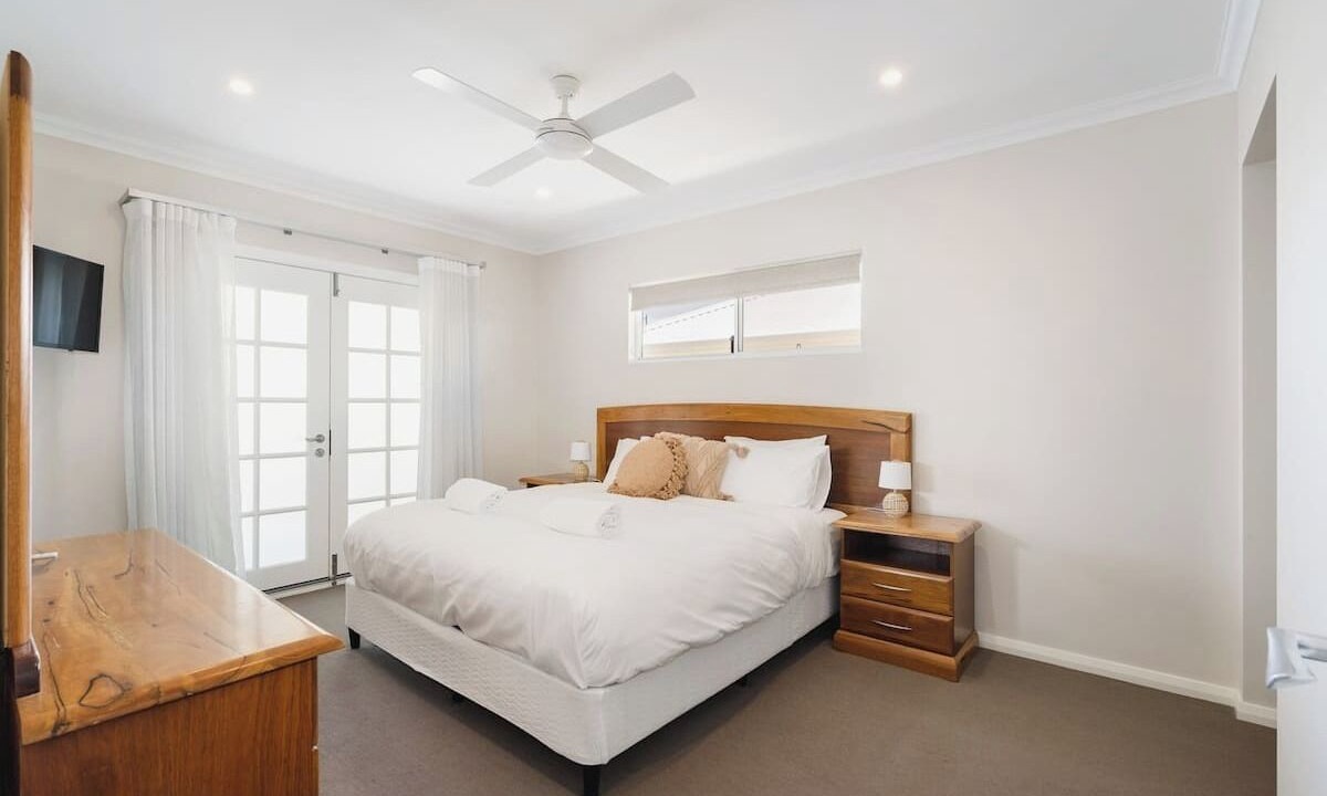 Photo of Bedroom in Eagle Bay