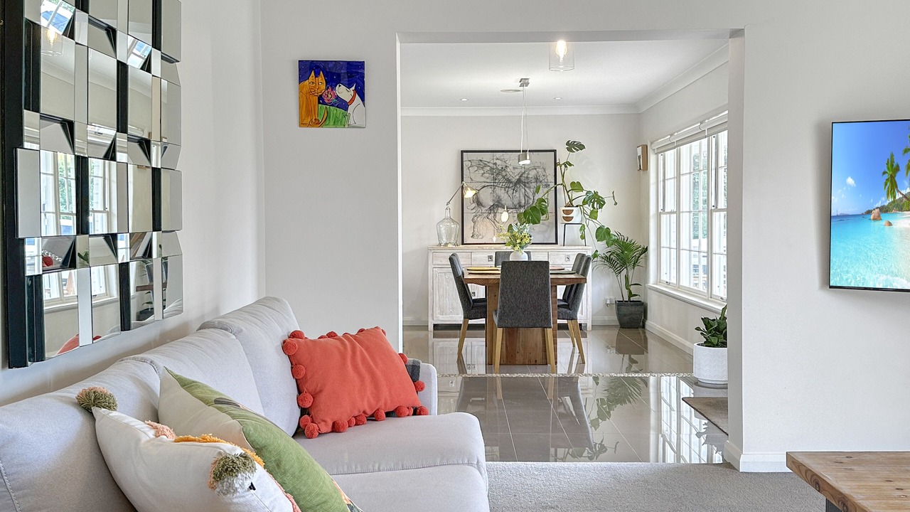 Photo of Livingroom in Hamilton