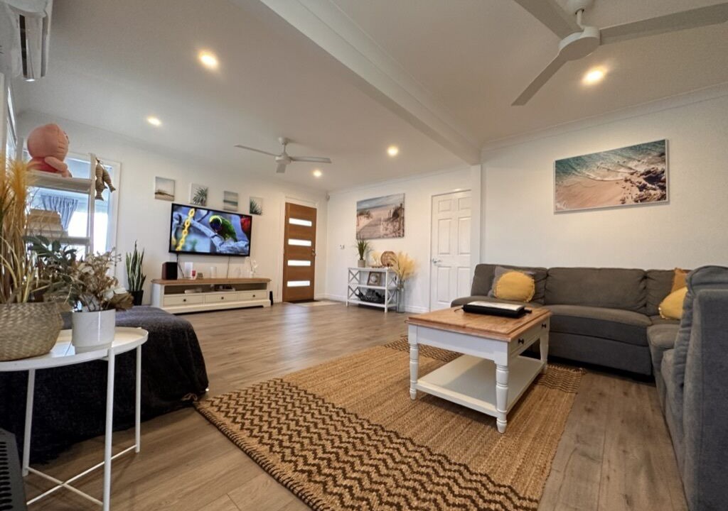 Photo of Livingroom in Lake Illawarra