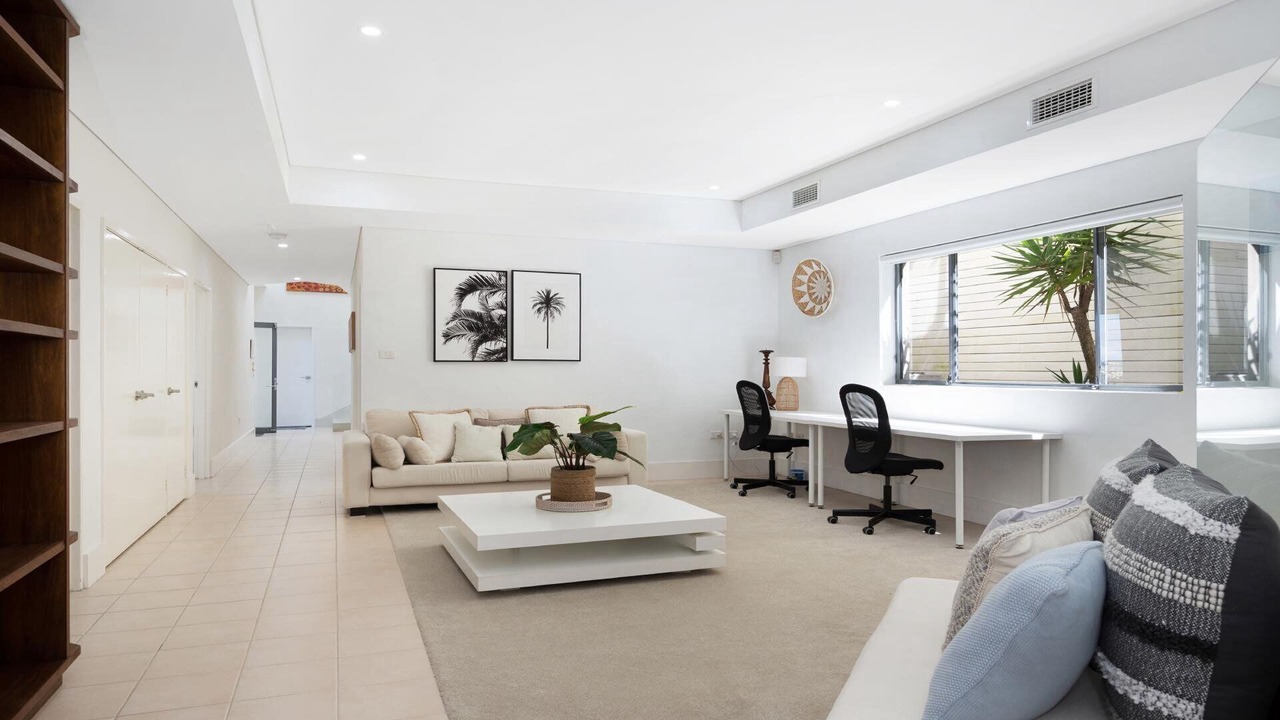 Photo of Livingroom in Forresters Beach