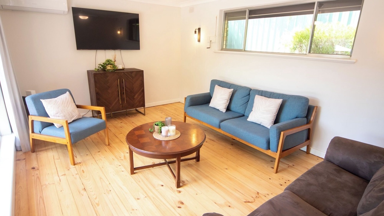 Photo of Livingroom in Seacliff Park
