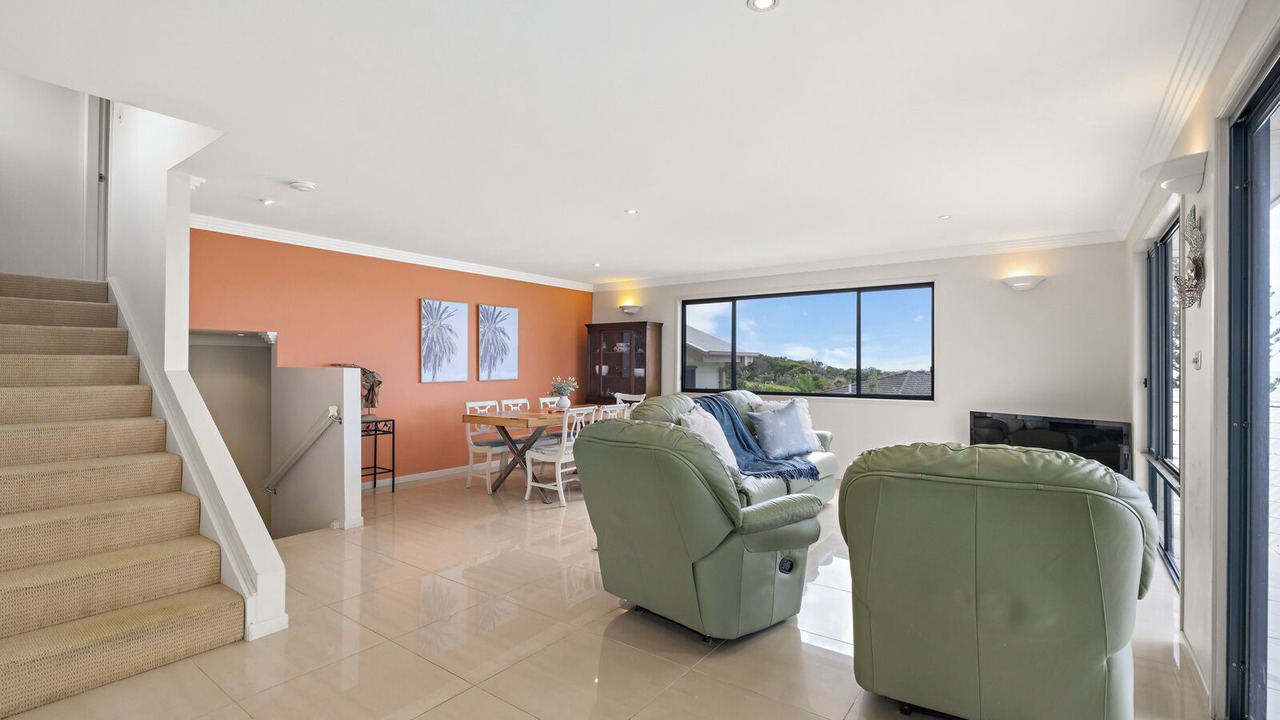 Photo of Livingroom in Emerald Beach