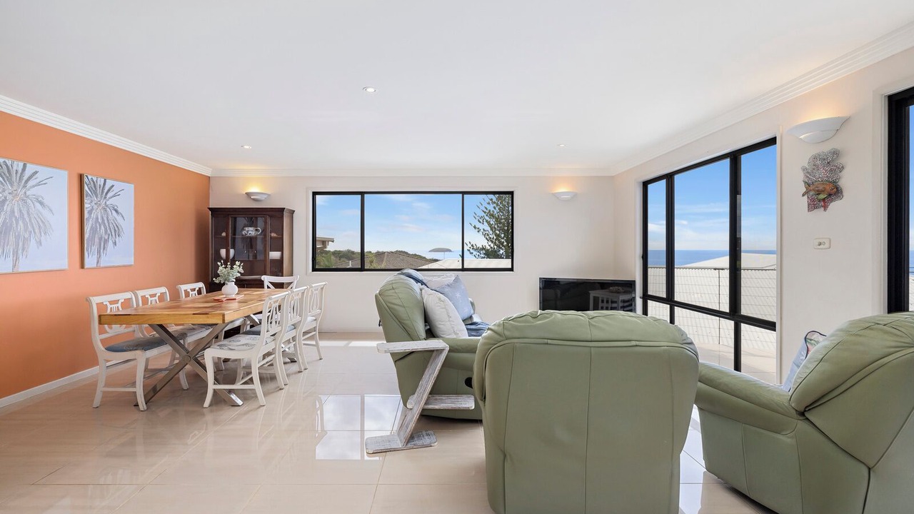 Photo of Livingroom in Emerald Beach