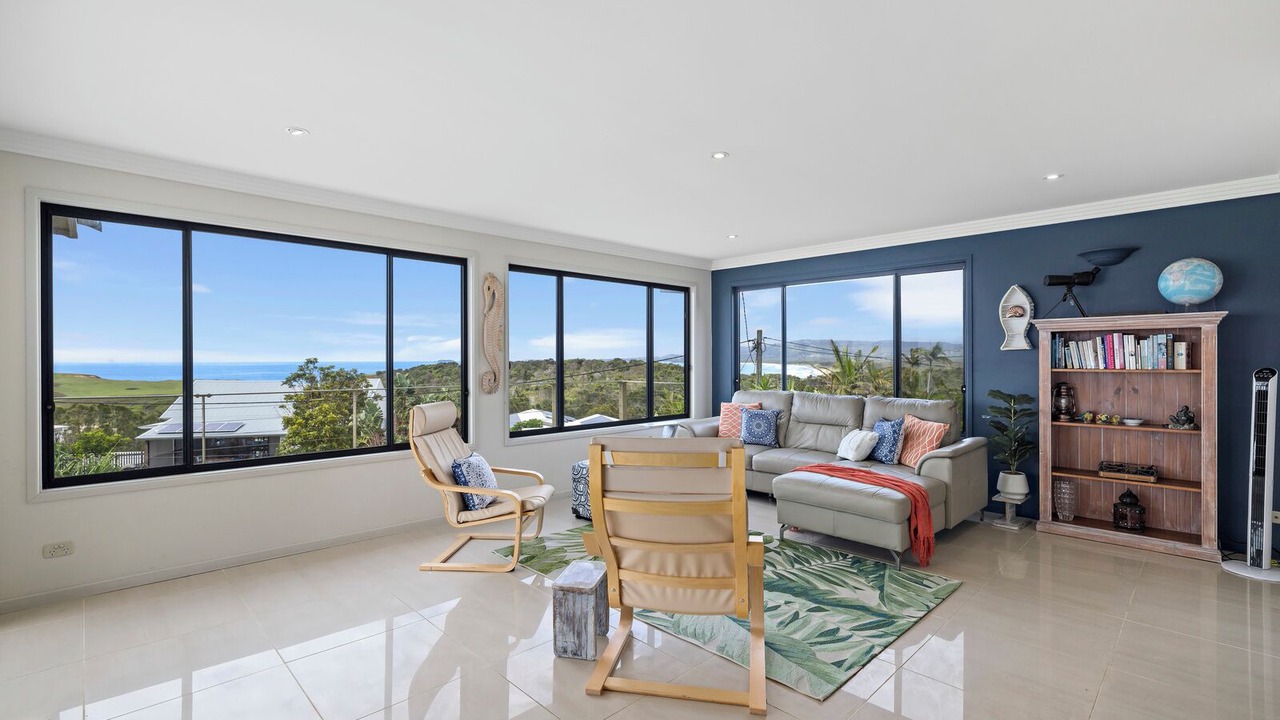 Photo of Livingroom in Emerald Beach