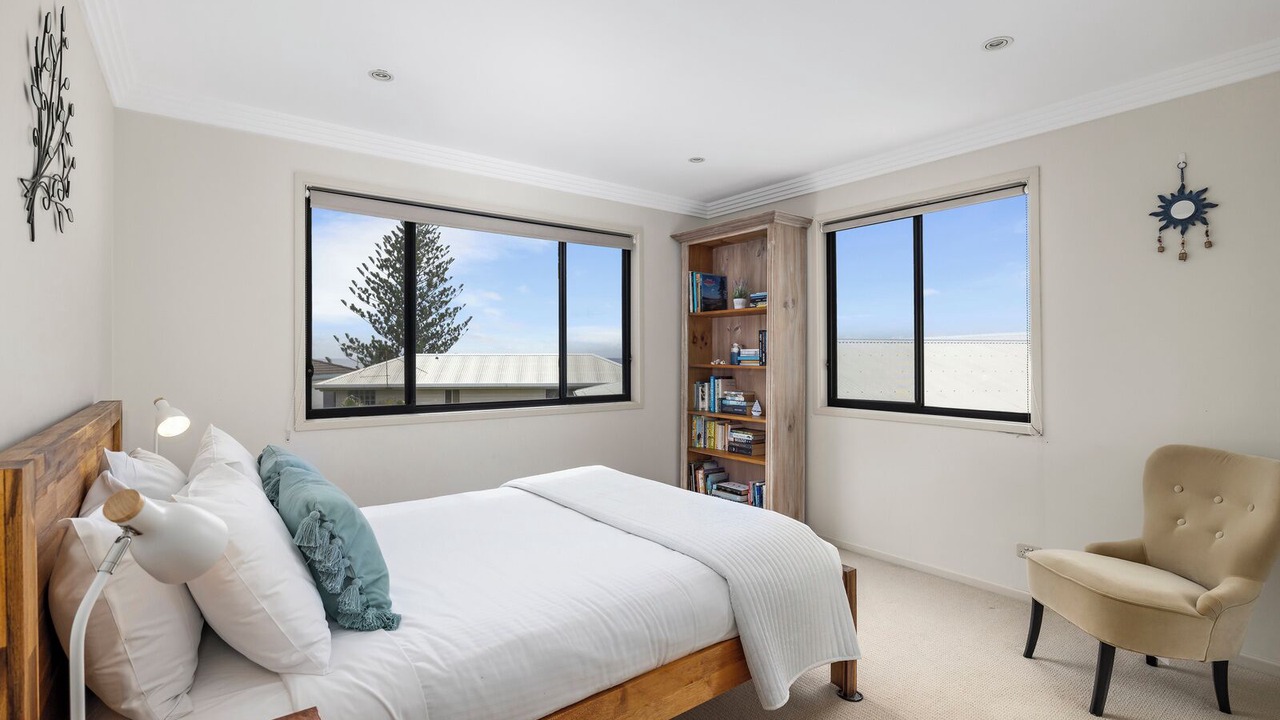 Photo of Bedroom in Emerald Beach