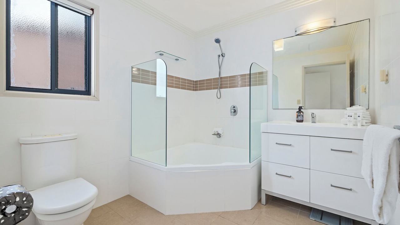 Photo of Bathroom in Emerald Beach