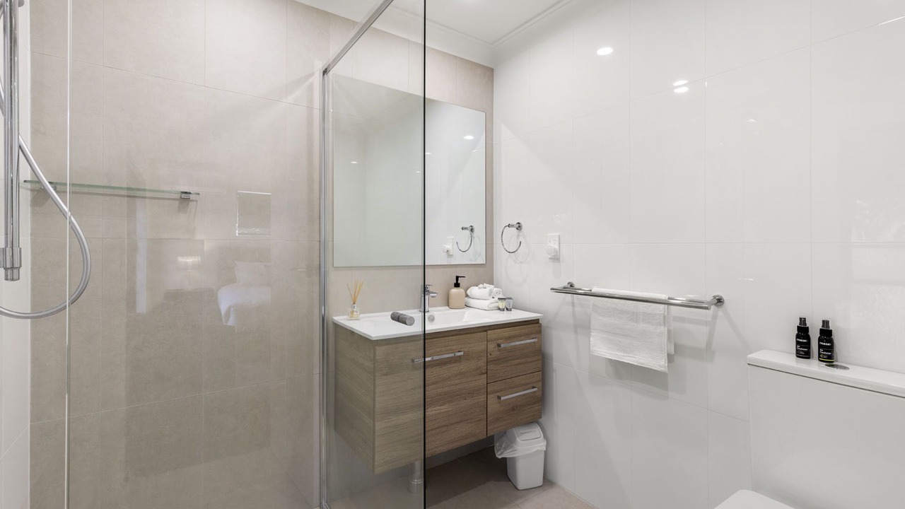 Photo of Bathroom in Korora