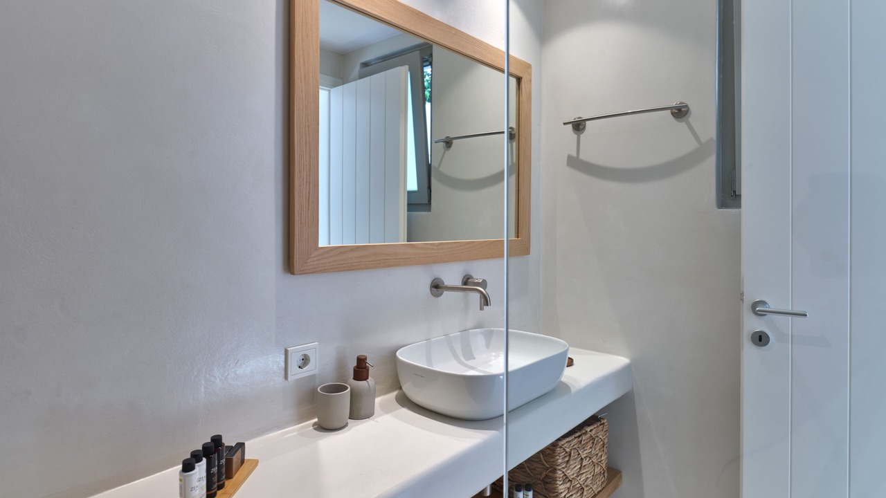 Photo of Bathroom in Piso Livadi