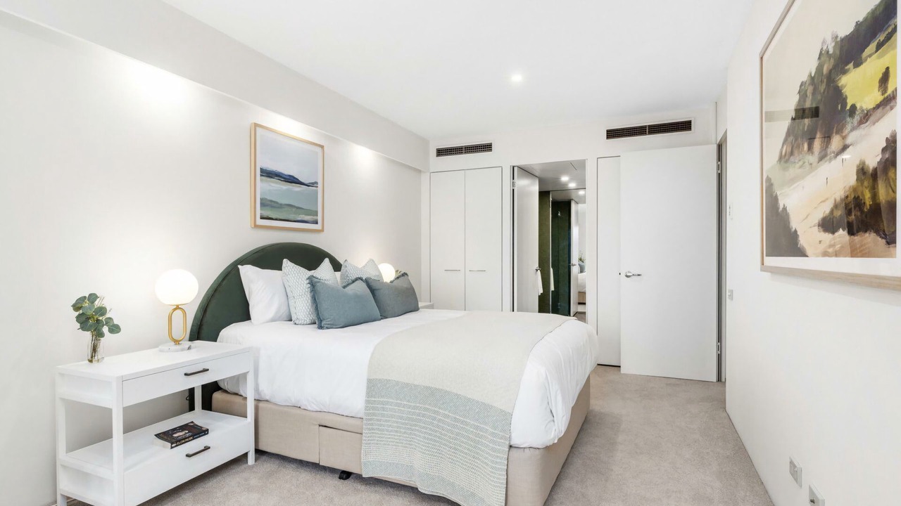 Photo of Bedroom in Elizabeth Bay