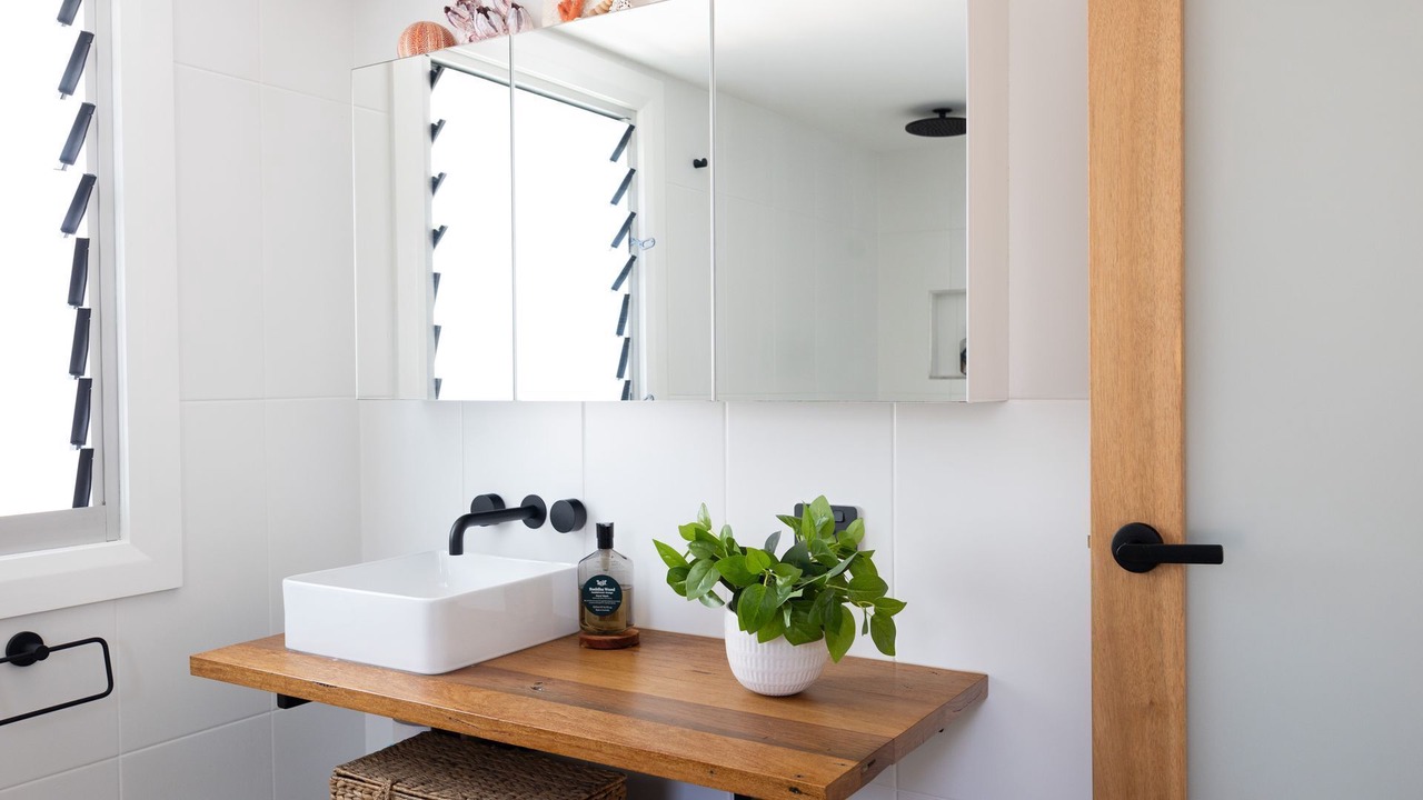 Photo of Bathroom in Narrawallee