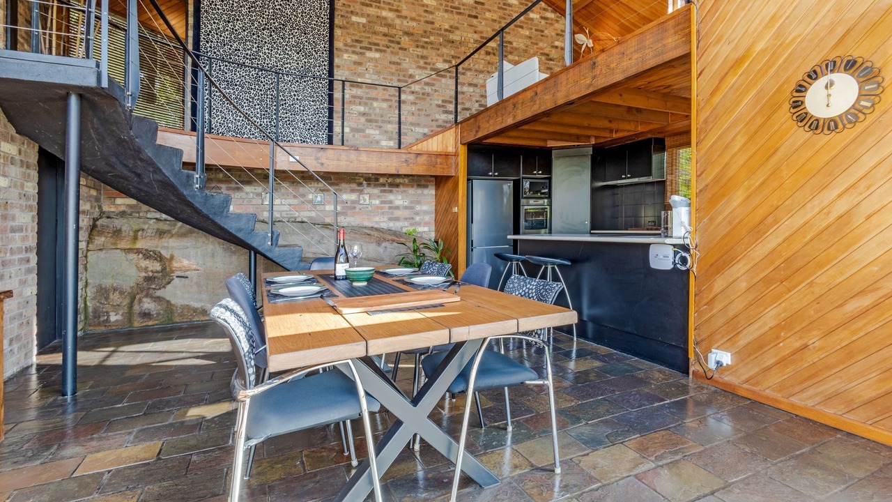Photo of Outdoor in Woodford
