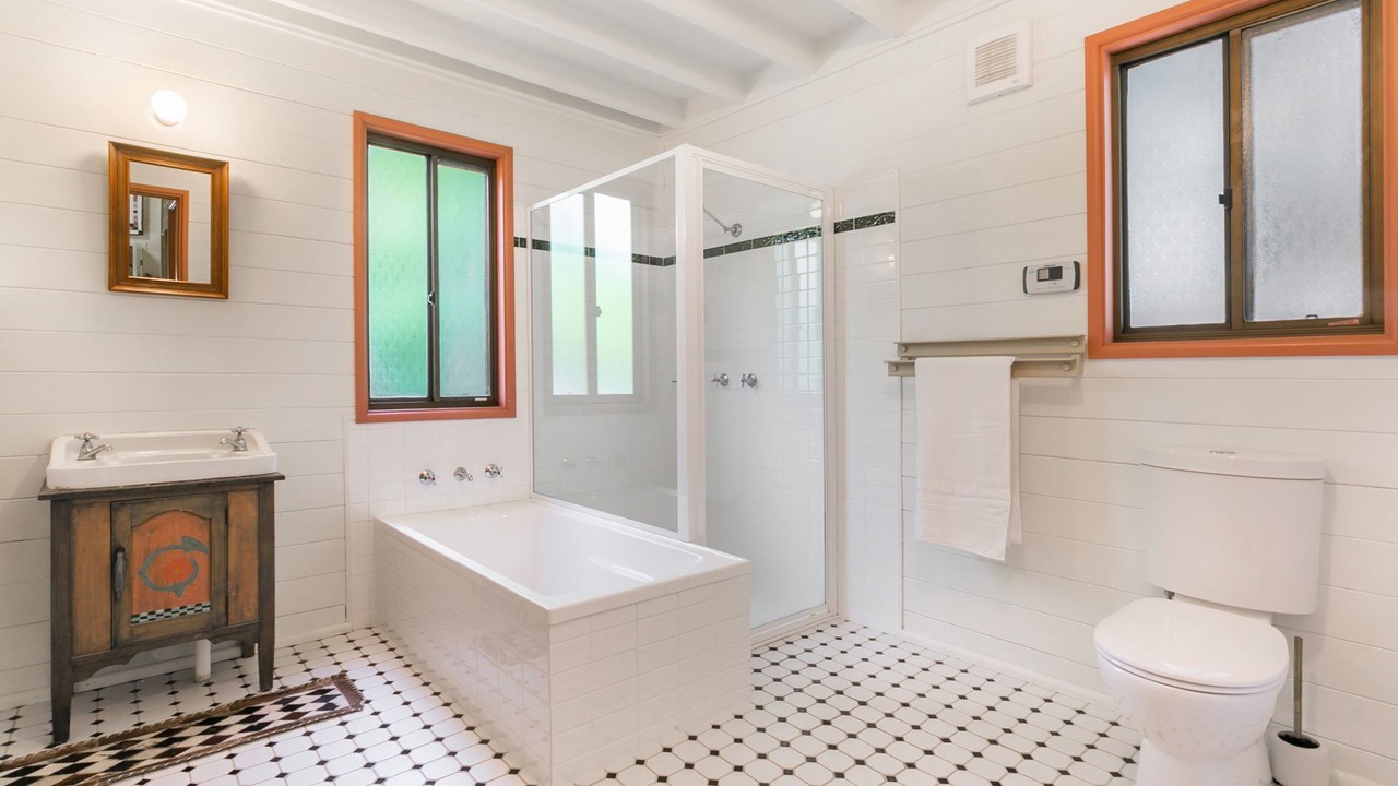 Photo of Bathroom in Wentworth Falls