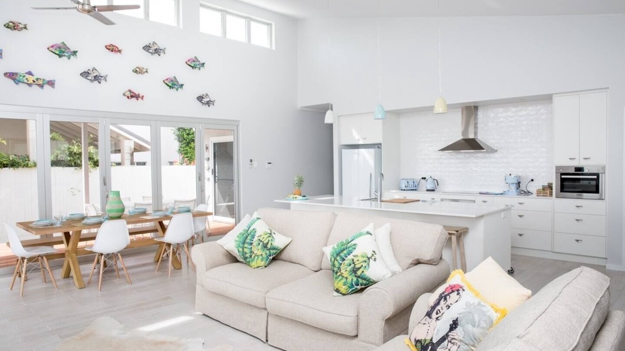 Photo of Livingroom in Machans Beach