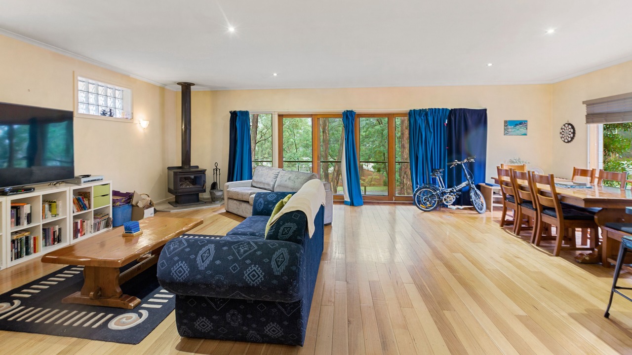 Photo of Livingroom in Sawmill Settlement