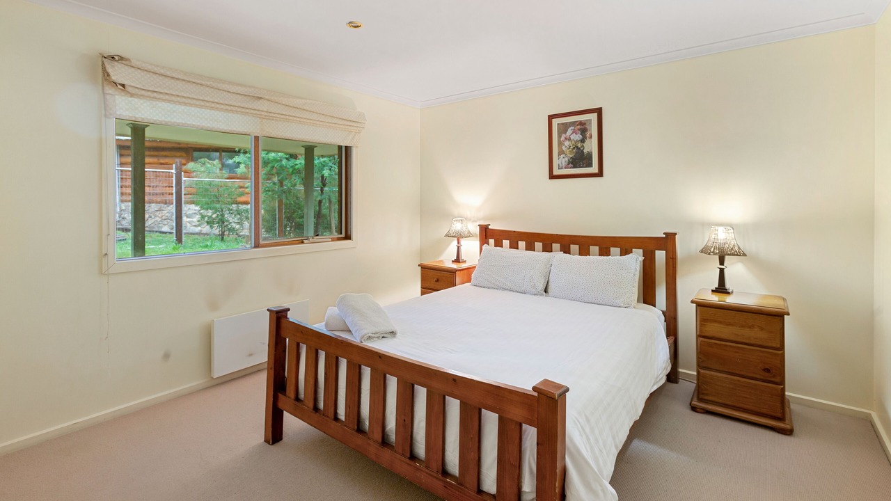 Photo of Bedroom in Sawmill Settlement