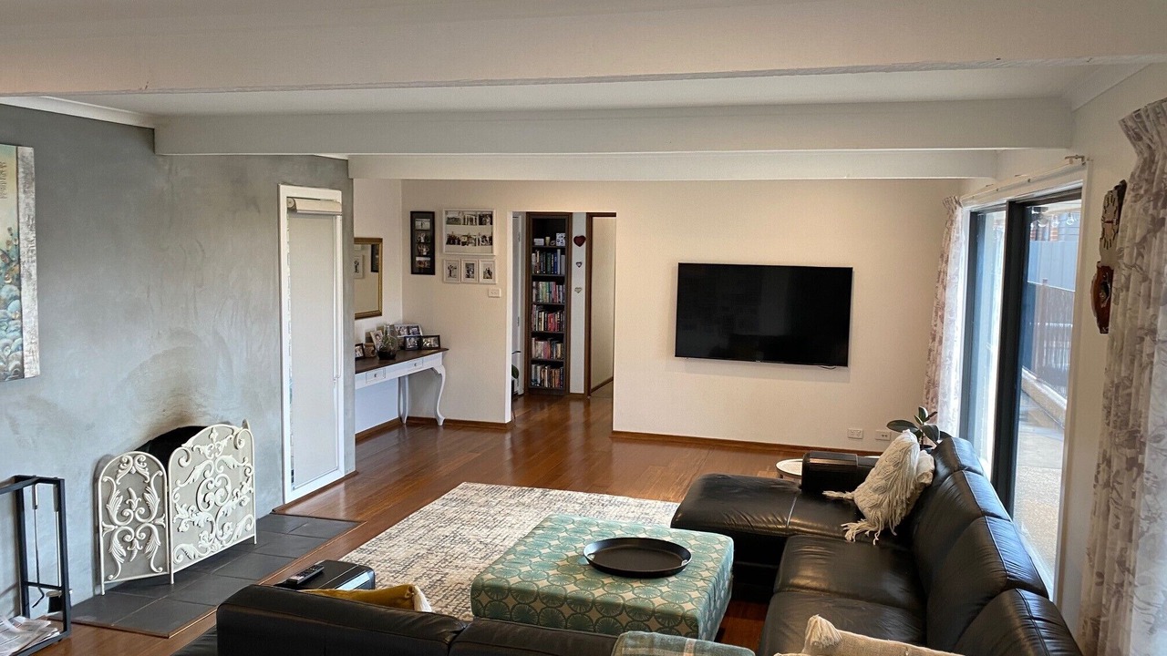 Photo of Livingroom in Clifton Springs