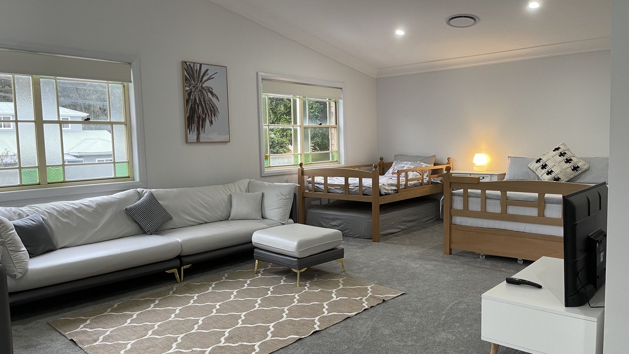 Photo of Livingroom in Tascott