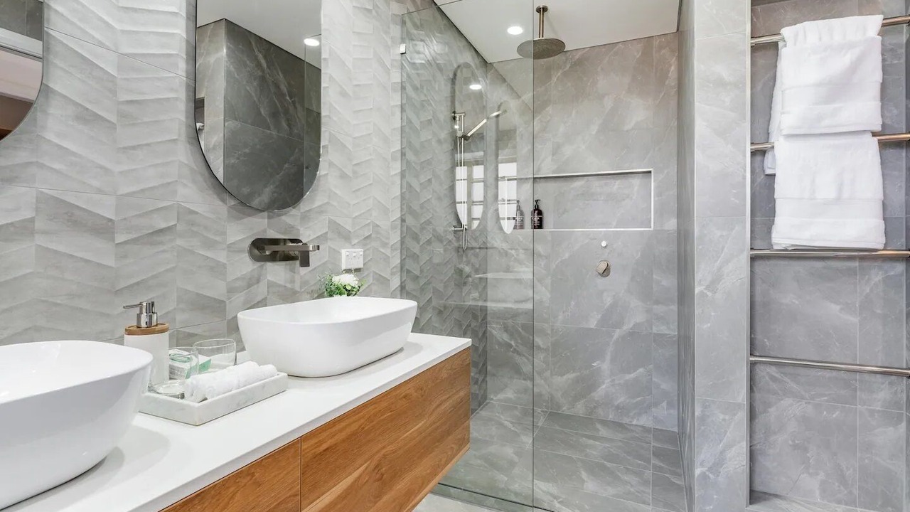 Photo of Bathroom in Tascott