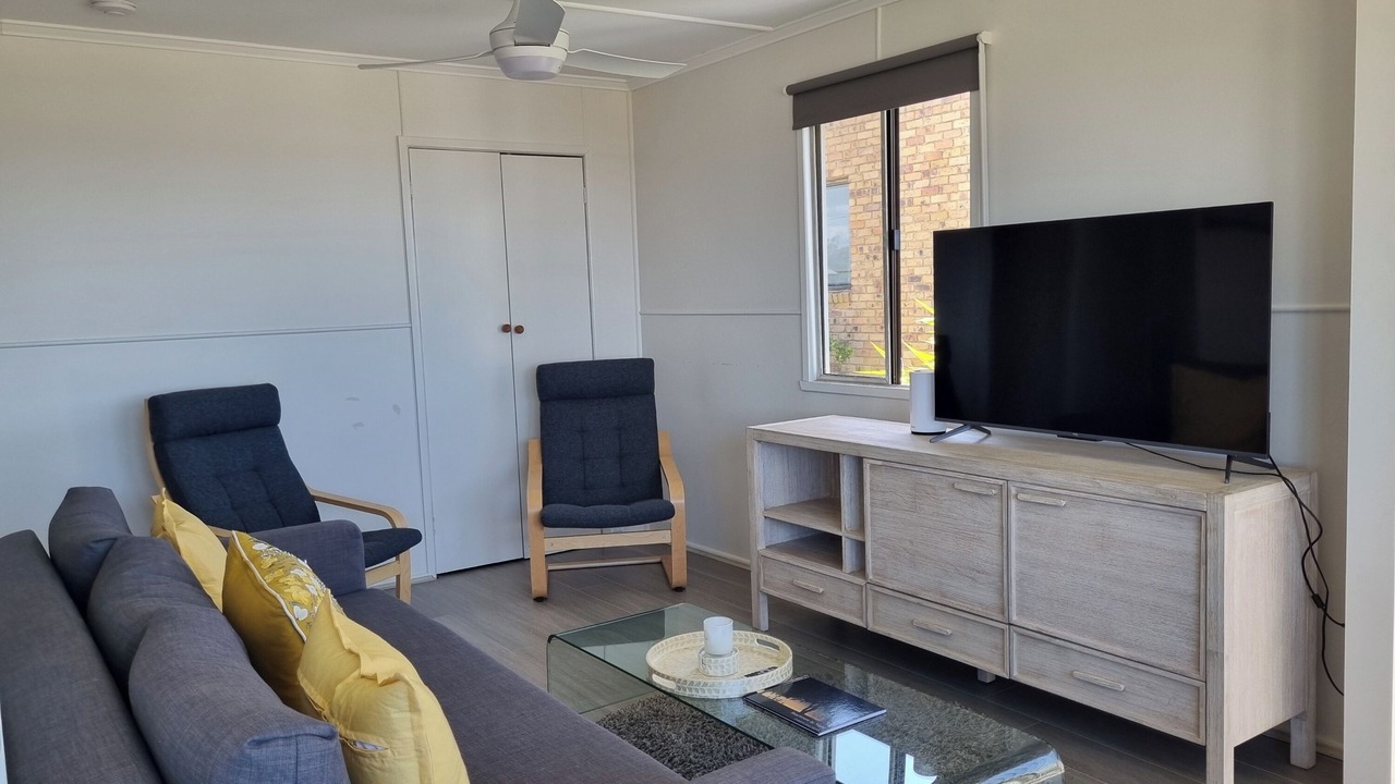 Photo of Livingroom in Beachmere
