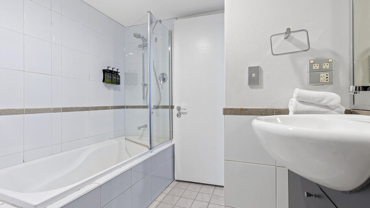 Photo of Bathroom in Haymarket