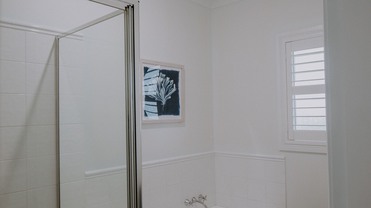 Photo of Bathroom in Menah