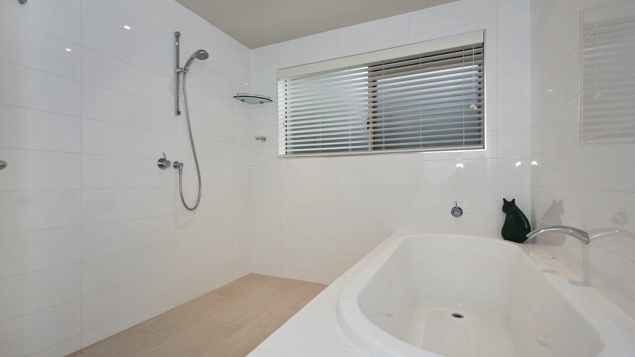 Photo of Bathroom in Sunshine Beach