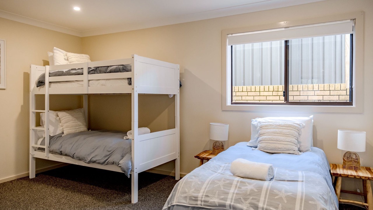 Photo of Bedroom in Mollymook Beach